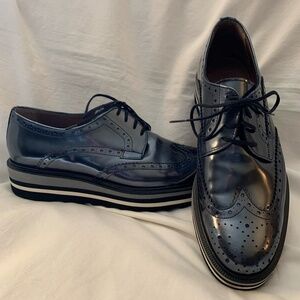 Pertini patent leather platform wingtip brogue shoes